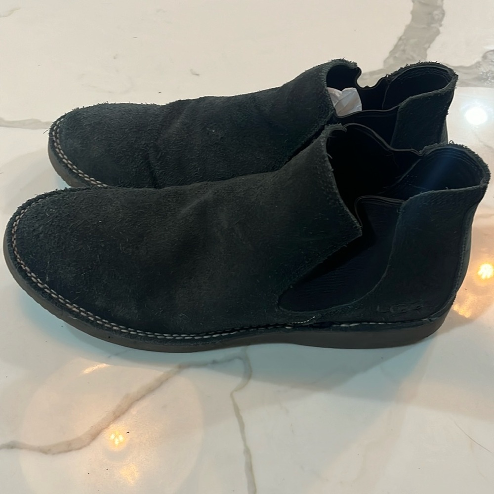 Men’s suede Ugg Mid Boots size 13